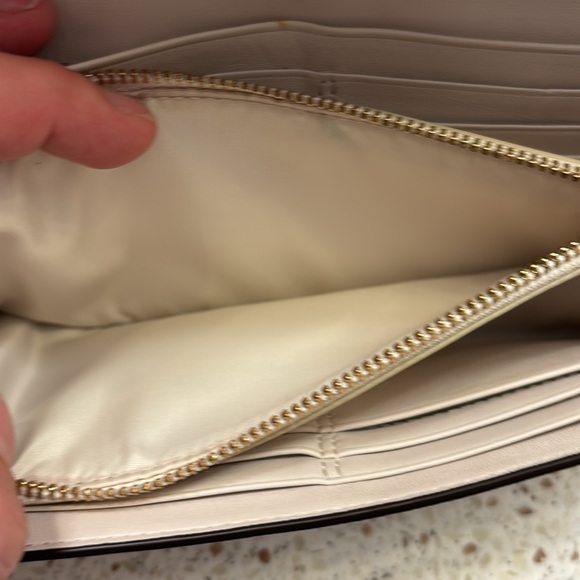 Coach White Leather Long Wallet - Picture 15 of 17